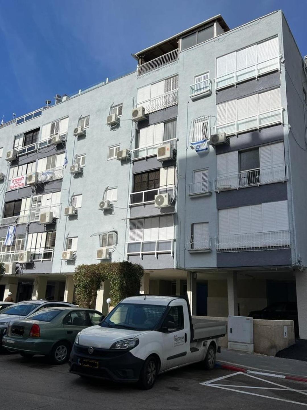 Apartments4You Betti Бат-Ям Екстер'єр фото